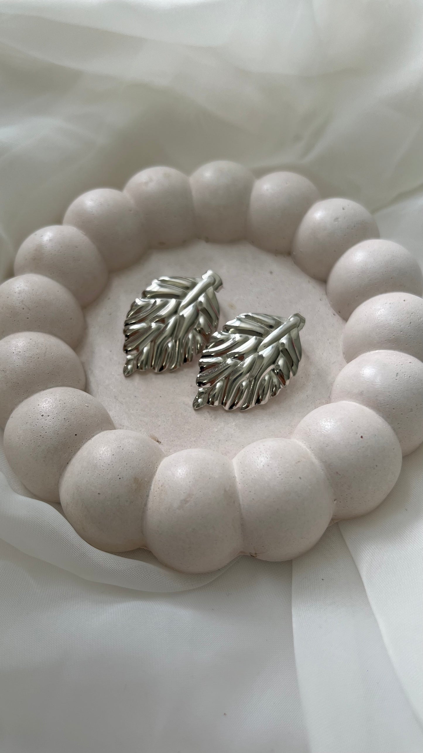 Aretes “Fall” plateados