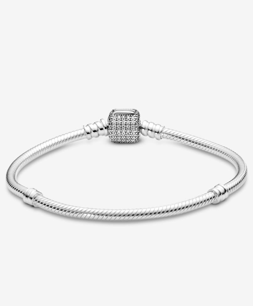 Brazalete Pandora Moments con Broche de Pavé Brillante