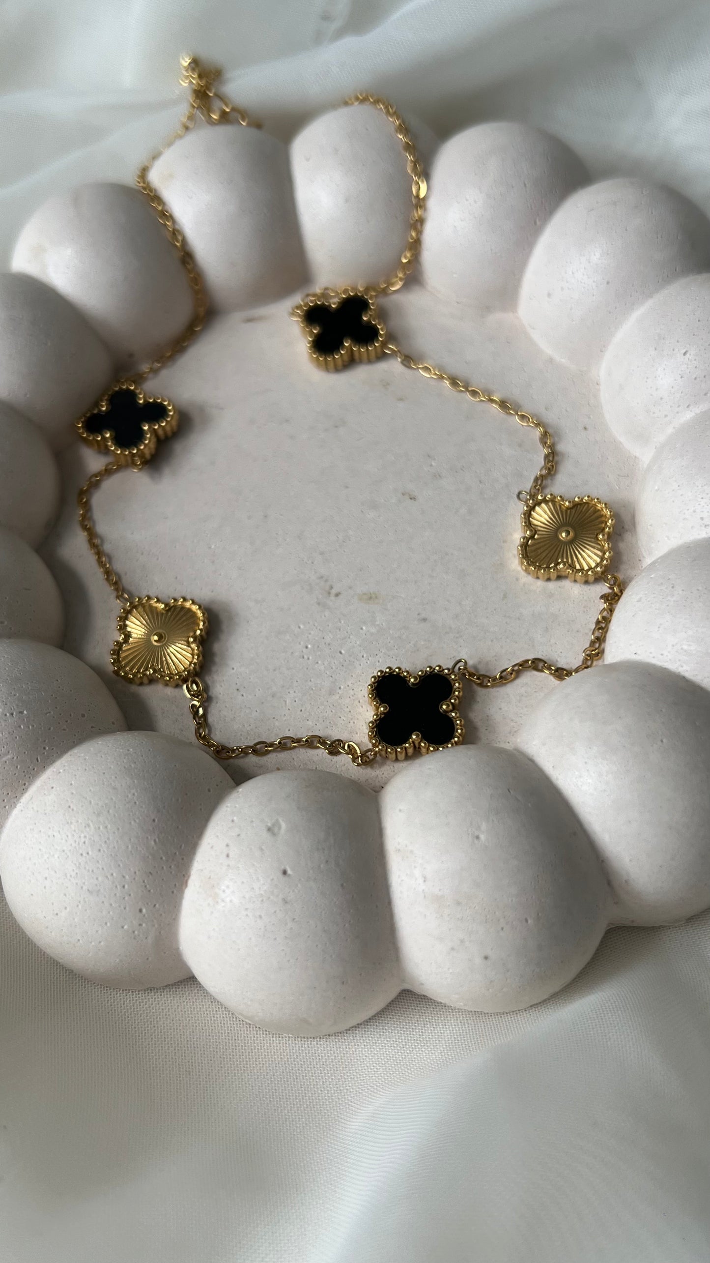 Collar VC negro/dorado dual