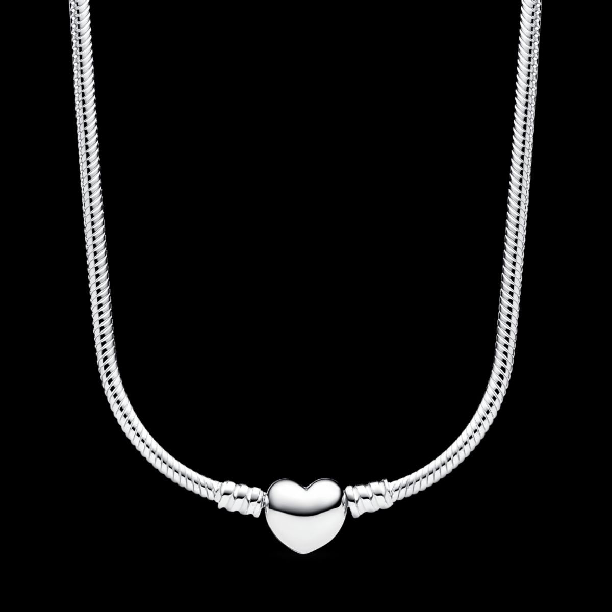 Collar Pandora Moments  con Cierre de Corazón