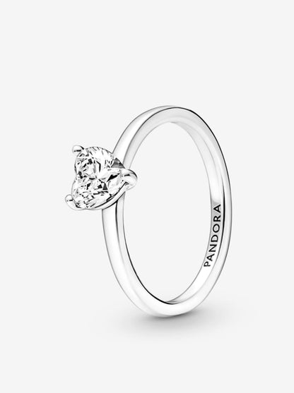 Anillo Pandora solitario corazón